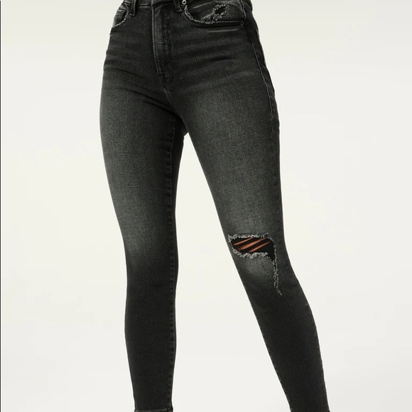 Good American good waist crop size 2 - Picture 2 of 4